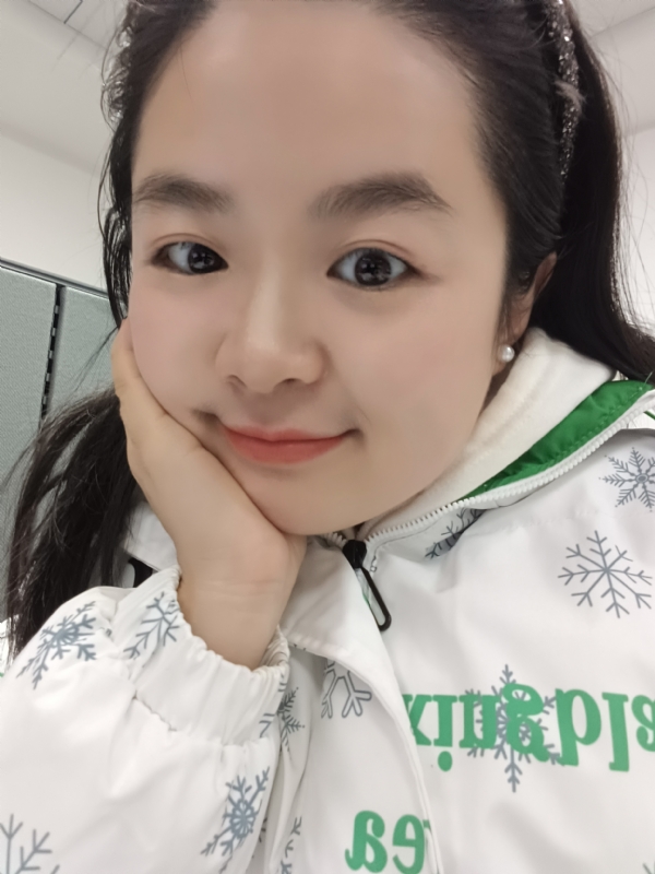 玥玥的第一张照片--安庆闪婚服务中心